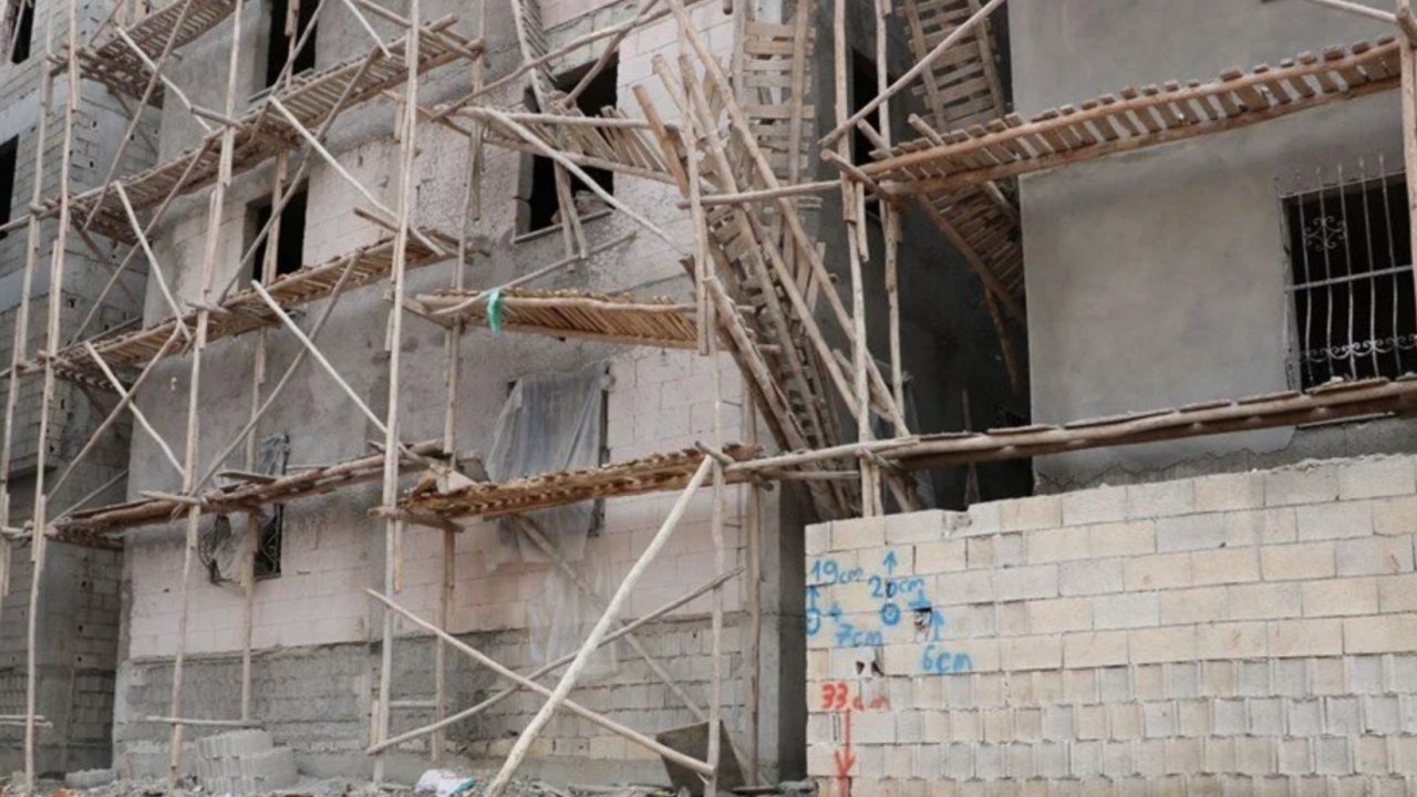 Gaziantep'te İnşaat İskelesi Çöktü: 1 Ölü, 2 Yaralı
