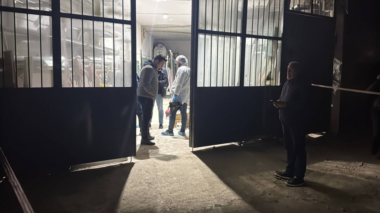 Battaniyeyle Örtülerek Öldürülen Kişi Bulundu