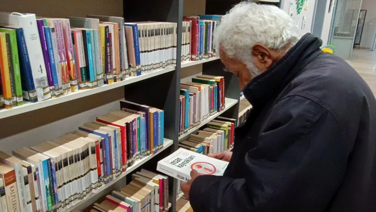 İslahiye'de Eski mahkum, Kütüphaneye çevrilen cezaevini ziyaret etti!